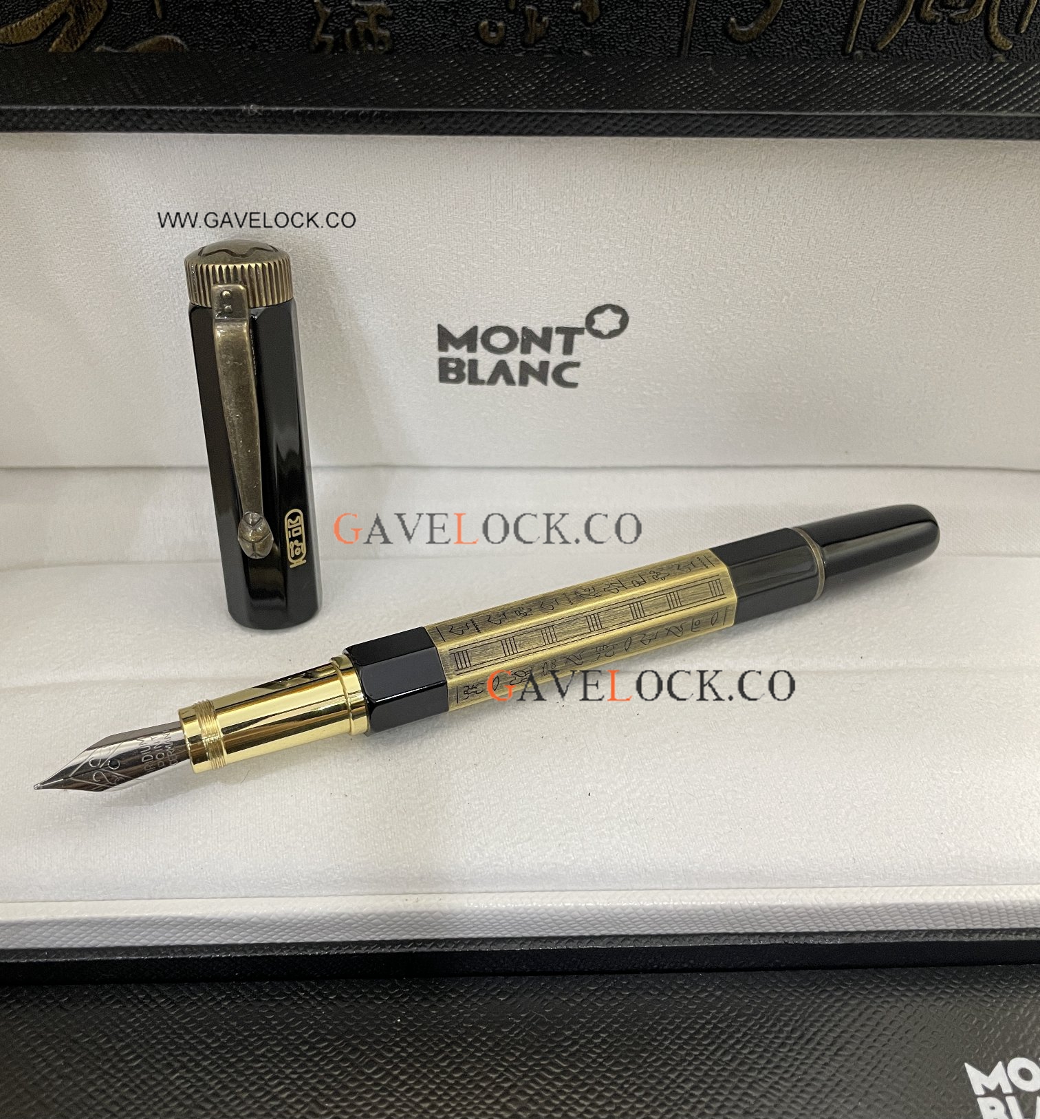 Best Copy Montblanc Heritage Egyptomania Fountian Black & Gold